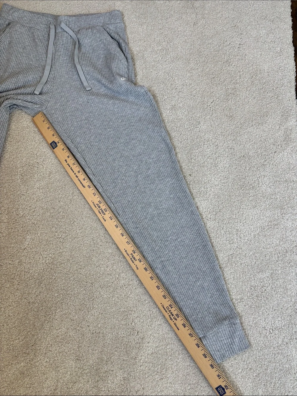 Alo Yoga Muse Sweatpants Ribbed Knit Jogger Pants Heather Gray Women’s Medium